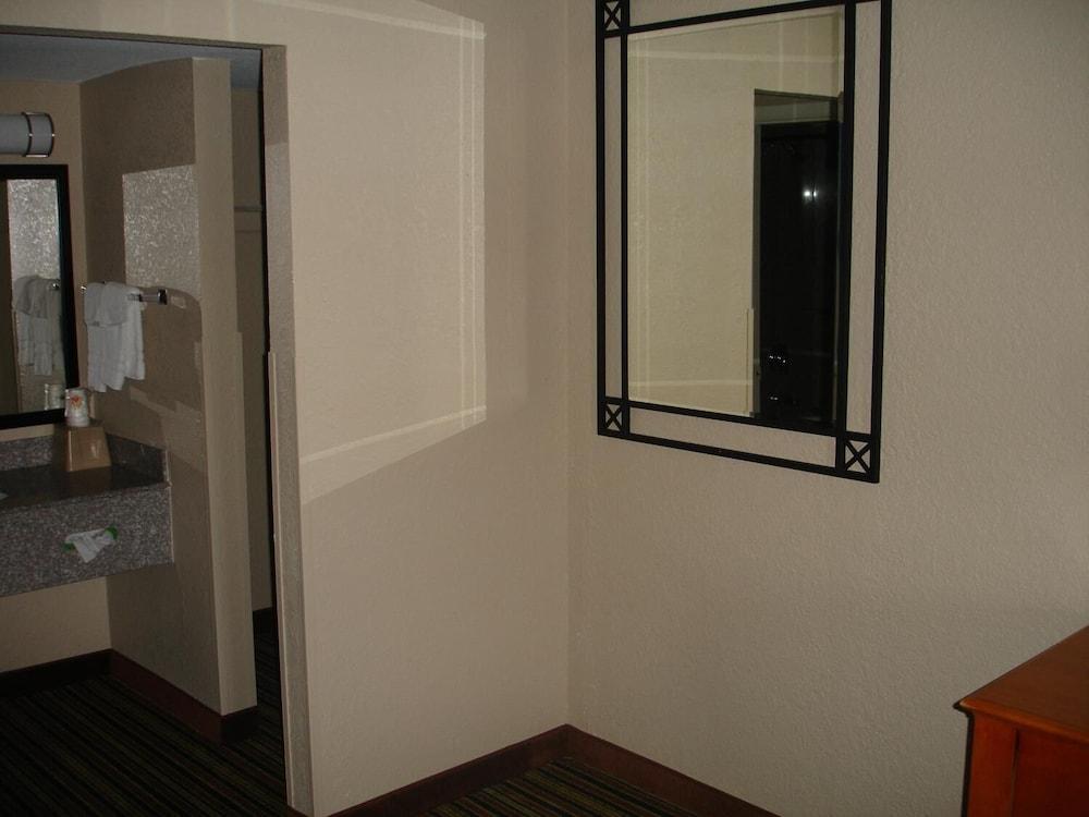 Super 8 By Wyndham Chattanooga/East Ridge Zewnętrze zdjęcie